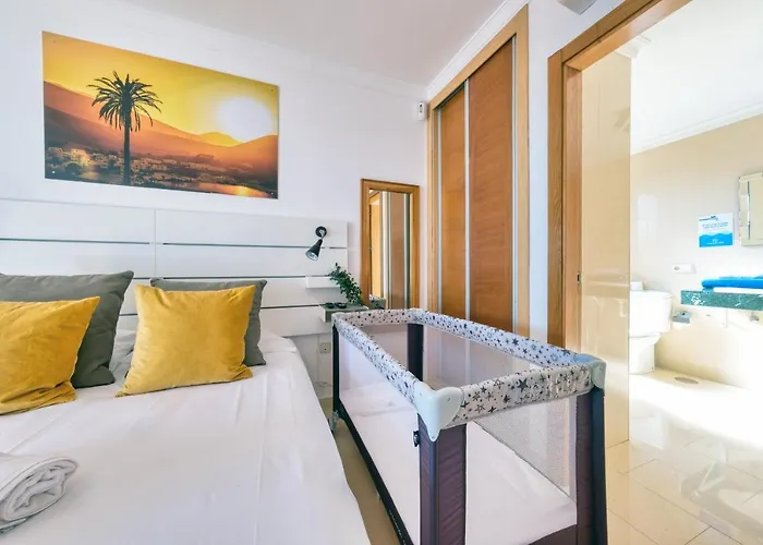 Flavia - Private Pool, Jacuzzi, Bbq And Game By Lanzarote Playa Blanca (Lanzarote)