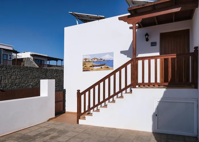 Flavia - Private Pool, Jacuzzi, Bbq And Game By Lanzarote